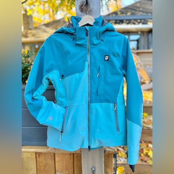 Orage Ski Jacket - Picture 2 of 15